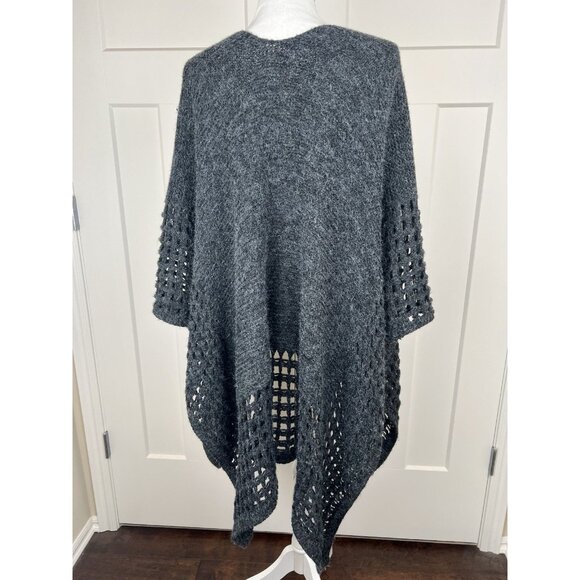 Do Everything in Love Shawl Wrap Kimono One Size Gray Open Front Crocheted Warm - Picture 8 of 11